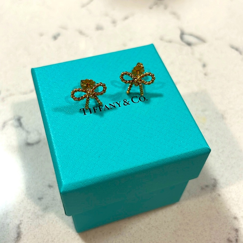 Tiffany&Co Twisted Bow Earrings